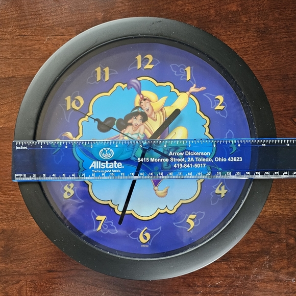 Like New Vintage Disney Aladdin Clock - Picture 4 of 4